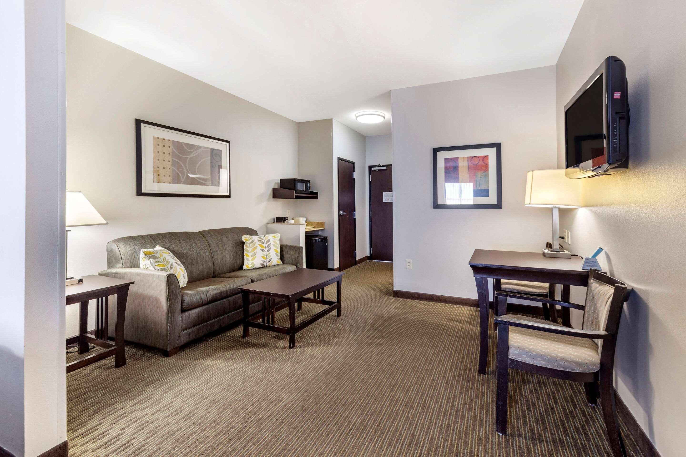 Comfort Inn & Suites Oklahoma City West - I-40 Eksteriør billede