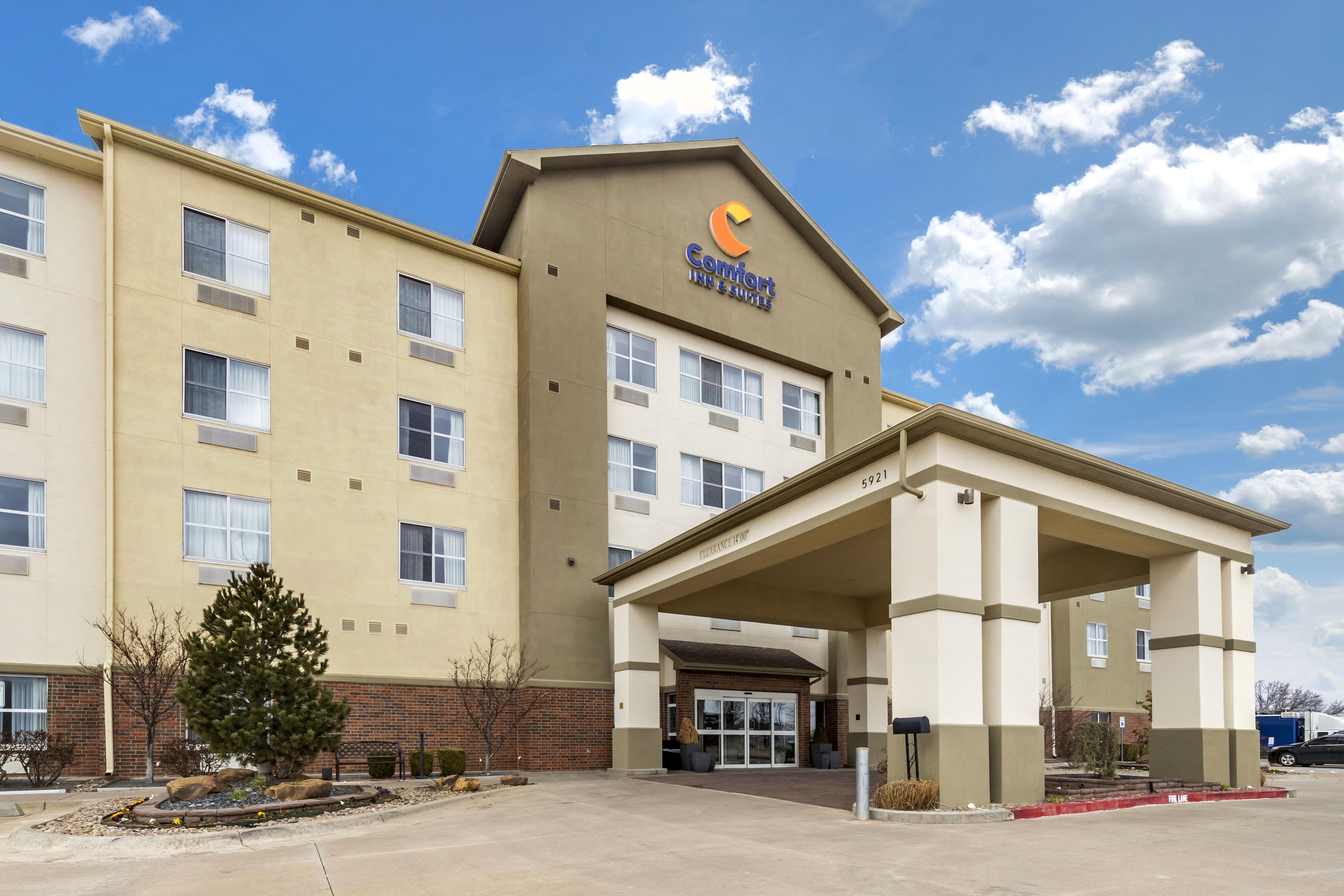 Comfort Inn & Suites Oklahoma City West - I-40 Eksteriør billede