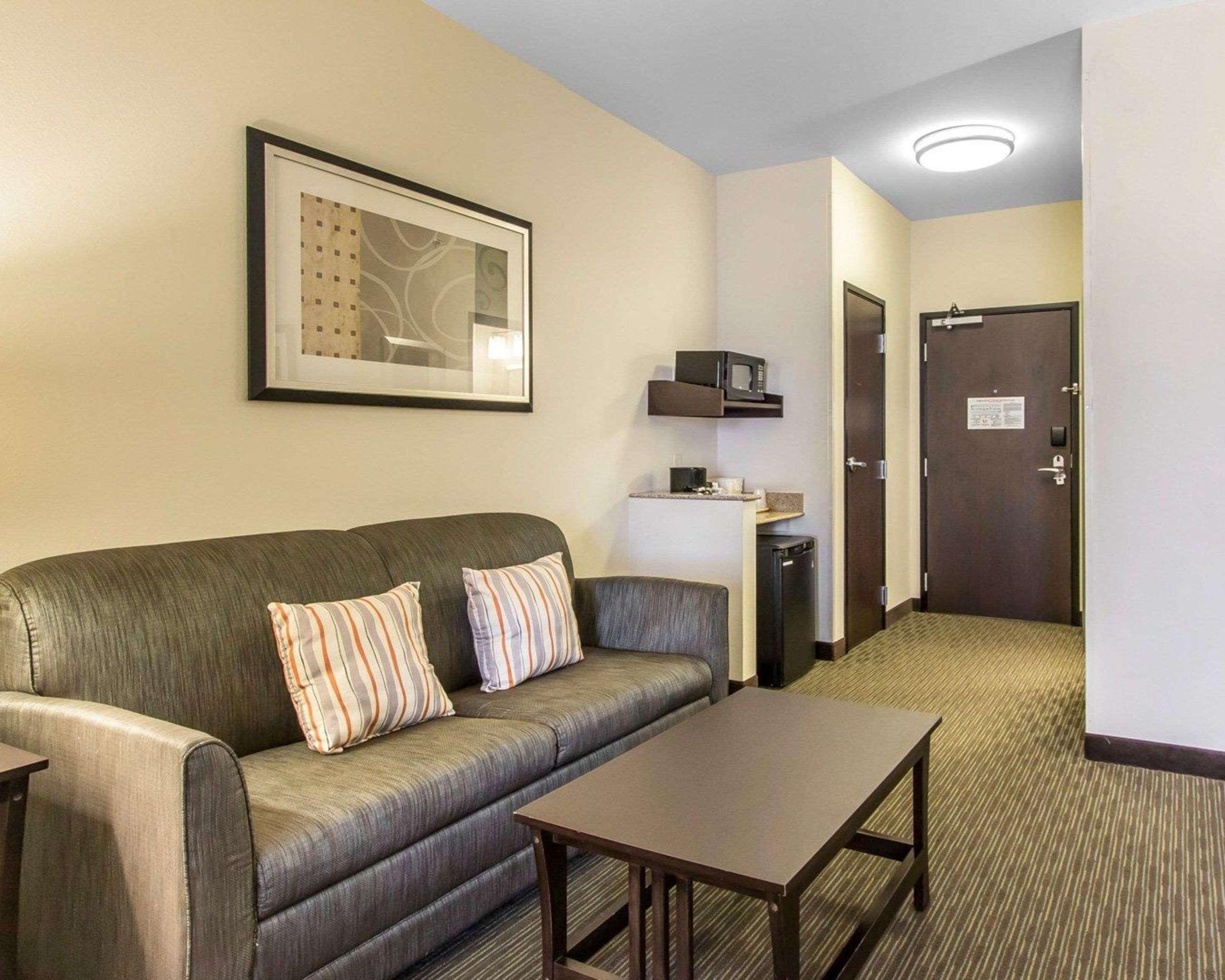 Comfort Inn & Suites Oklahoma City West - I-40 Eksteriør billede