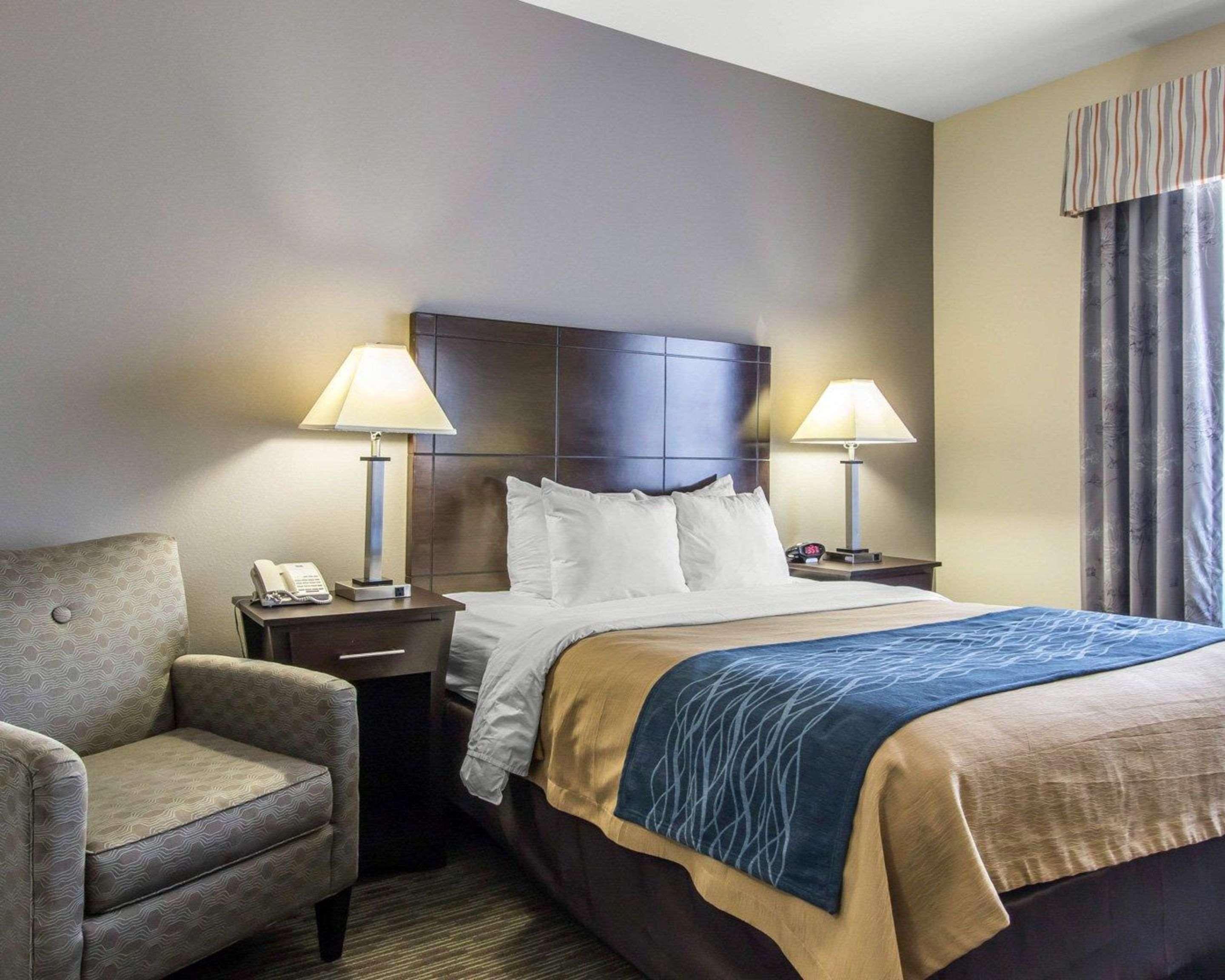 Comfort Inn & Suites Oklahoma City West - I-40 Eksteriør billede